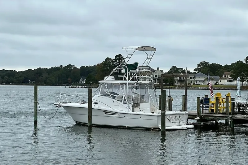 The Image of Pursuit 3000 Offshore 2001 - 0