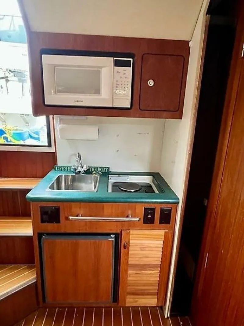 Slide: The Image of Pursuit 3000 Offshore 2001 - 19