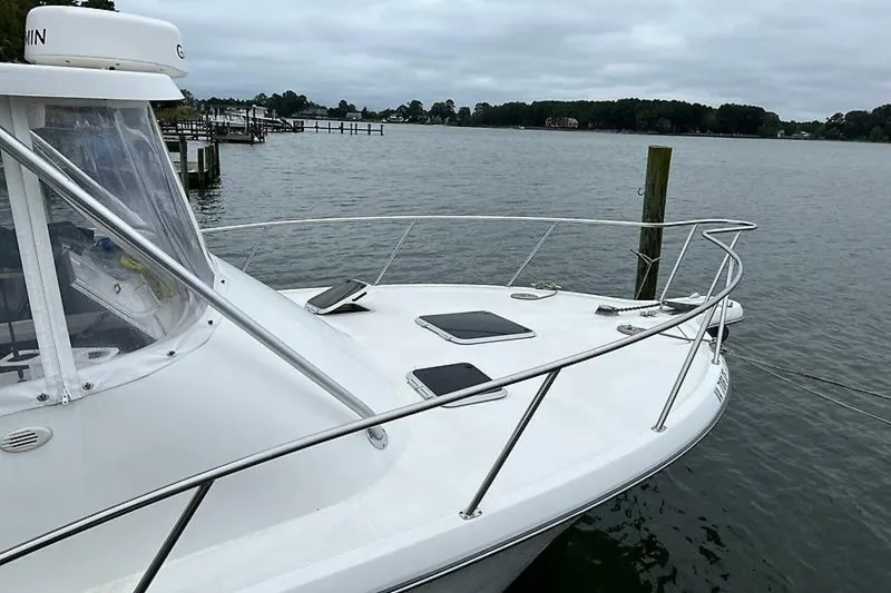 Slide: The Image of Pursuit 3000 Offshore 2001 - 4