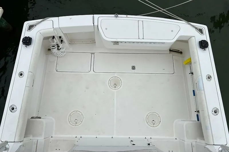 Slide: The Image of Pursuit 3000 Offshore 2001 - 9