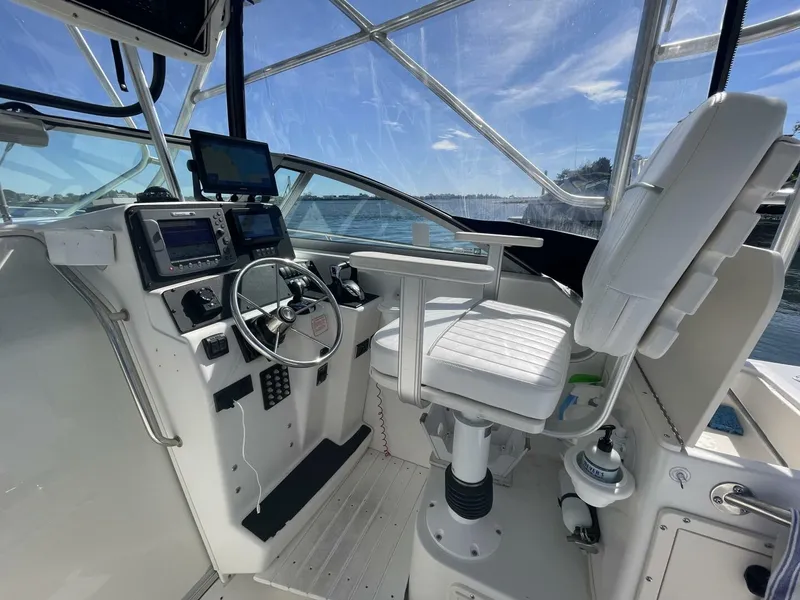 Slide: The Image of Boston Whaler 285 Conquest 2001 - 12