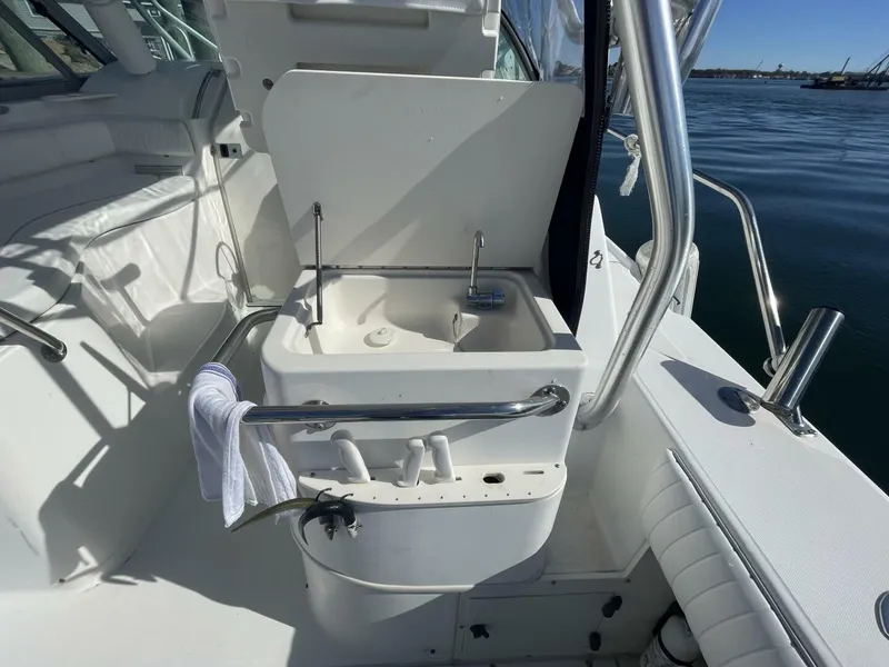 Slide: The Image of Boston Whaler 285 Conquest 2001 - 8