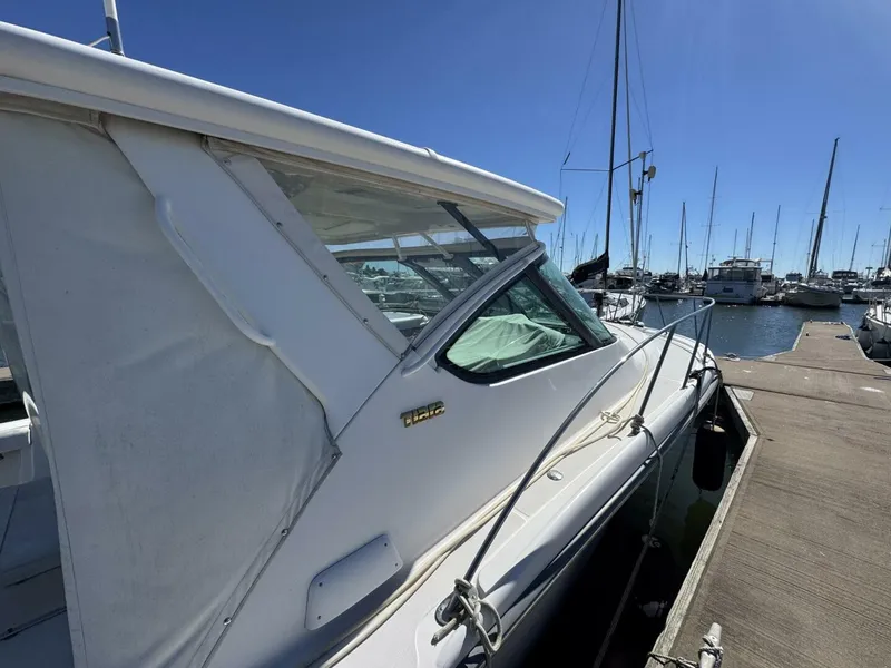 Slide: The Image of Tiara 3200 Open 2005 - 16