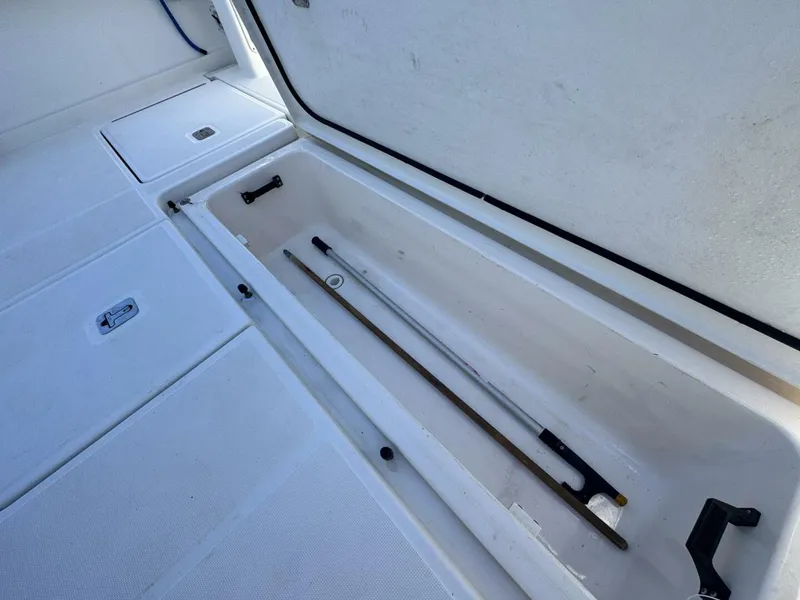 Slide: The Image of Tiara 3200 Open 2005 - 23
