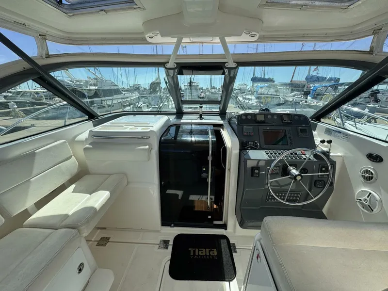 Slide: The Image of Tiara 3200 Open 2005 - 24