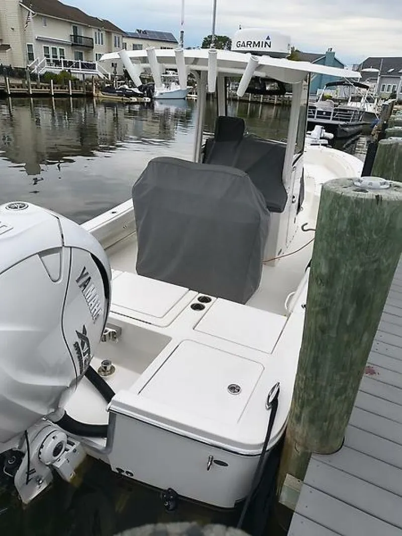 Slide: The Image of Regulator Marine 26 XO 2023 - 17