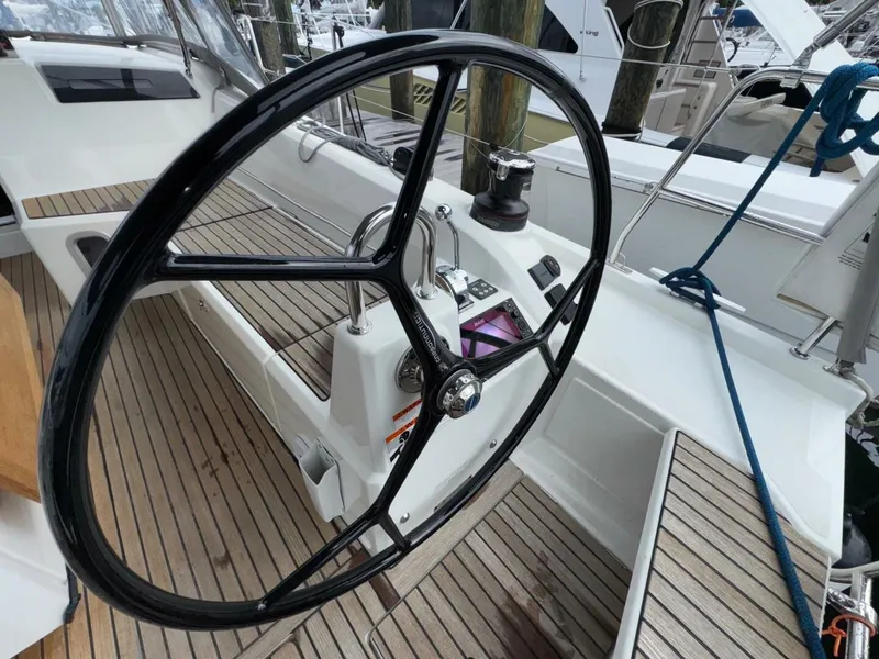 Slide: The Image of Beneteau Oceanis 40.1 2022 - 11