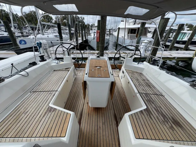 Slide: The Image of Beneteau Oceanis 40.1 2022 - 15