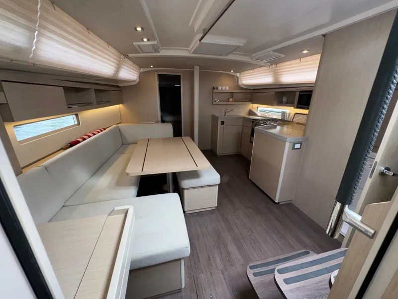 Slide: The Image of Beneteau Oceanis 40.1 2022 - 2