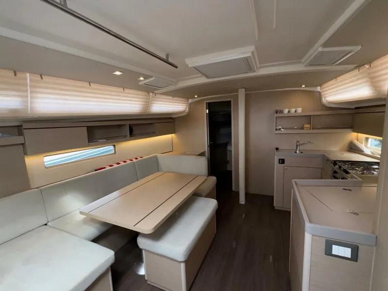 Slide: The Image of Beneteau Oceanis 40.1 2022 - 31