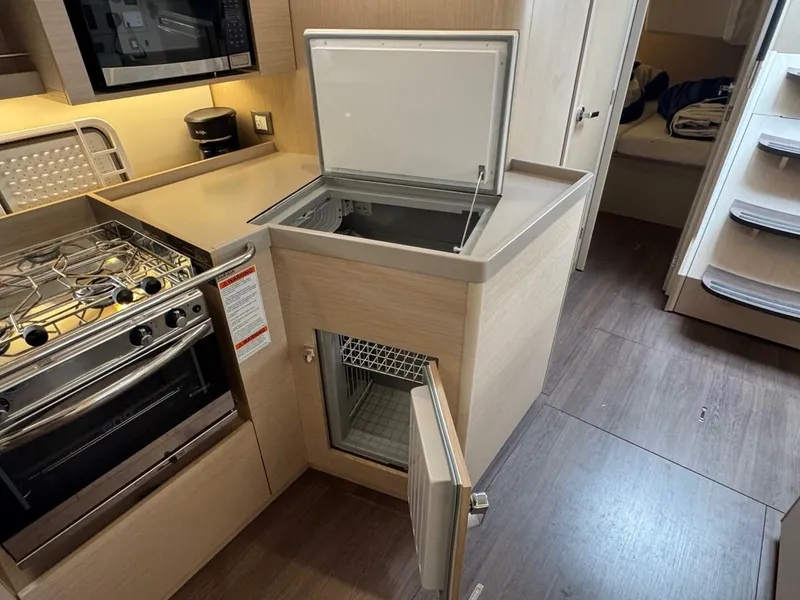 Slide: The Image of Beneteau Oceanis 40.1 2022 - 34
