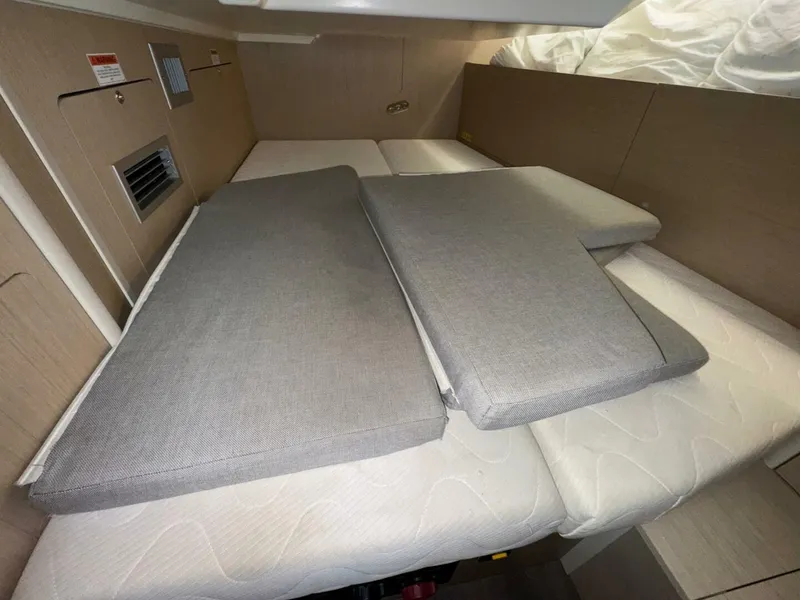 Slide: The Image of Beneteau Oceanis 40.1 2022 - 36