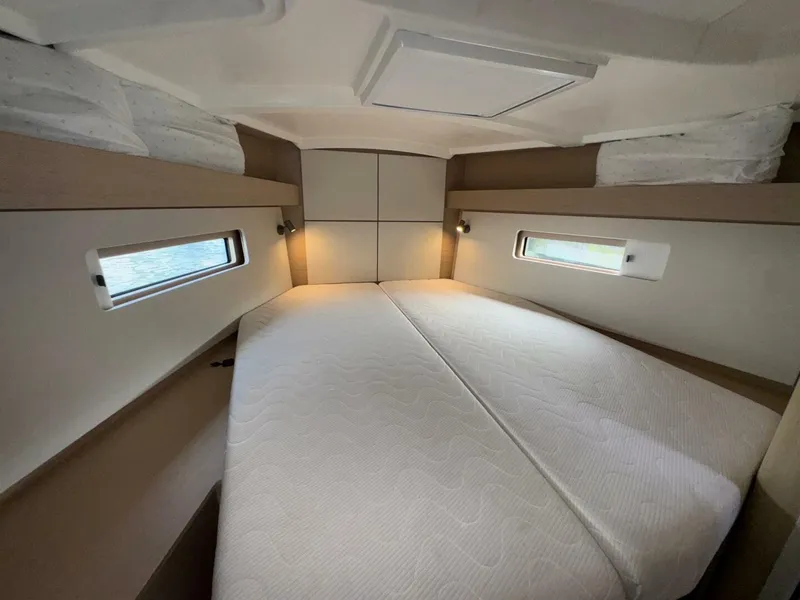 Slide: The Image of Beneteau Oceanis 40.1 2022 - 42