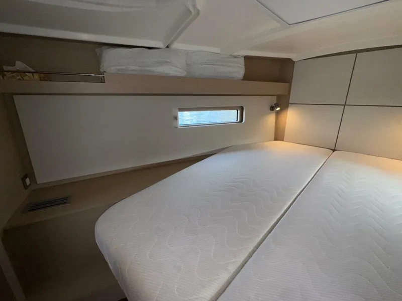 Slide: The Image of Beneteau Oceanis 40.1 2022 - 43