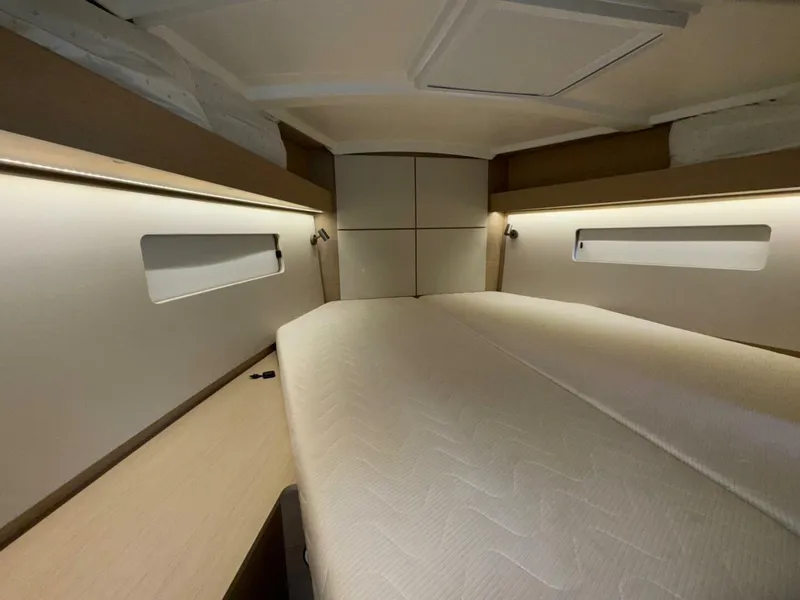 Slide: The Image of Beneteau Oceanis 40.1 2022 - 44