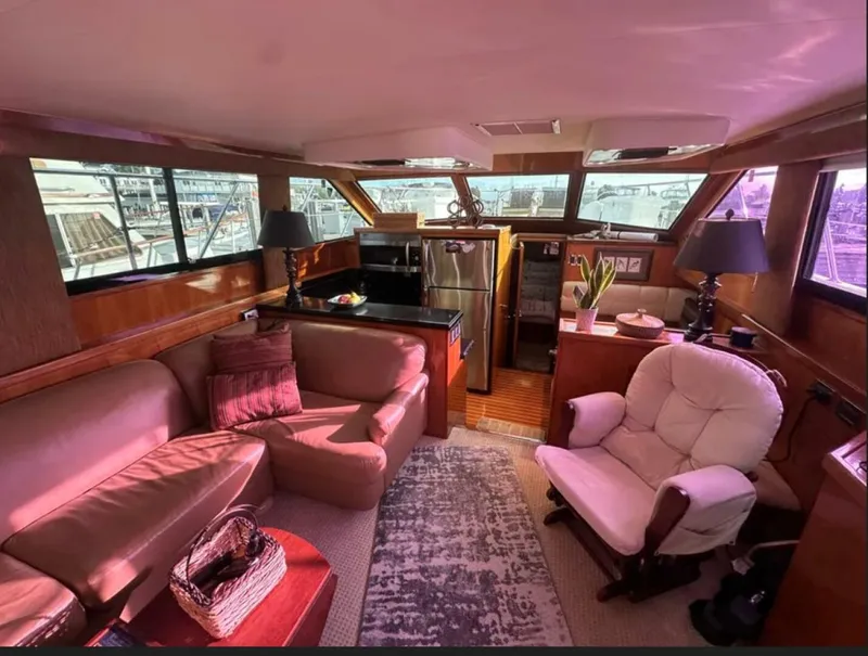 Slide: The Image of Hatteras 48 Cockpit Motor Yacht 1994 - 15