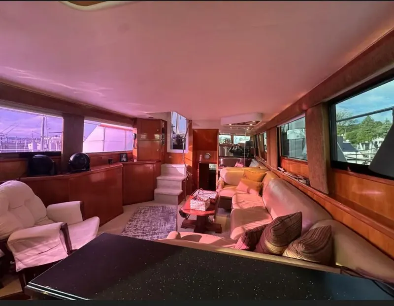 Slide: The Image of Hatteras 48 Cockpit Motor Yacht 1994 - 16