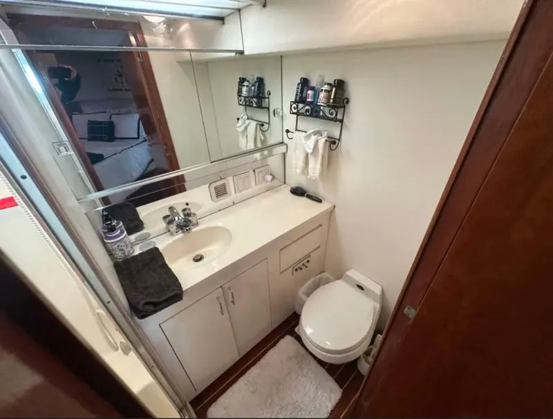 Slide: The Image of Hatteras 48 Cockpit Motor Yacht 1994 - 24