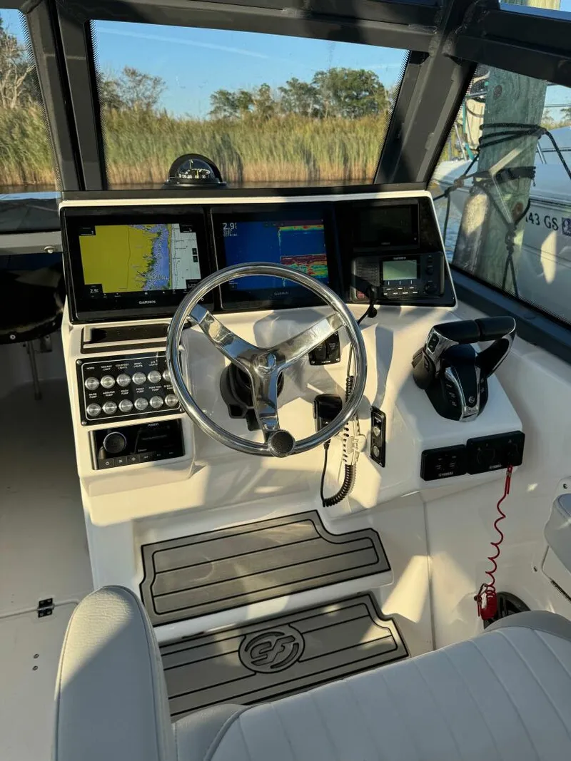 Slide: The Image of Sea Fox 268 Traveler 2023 - 11
