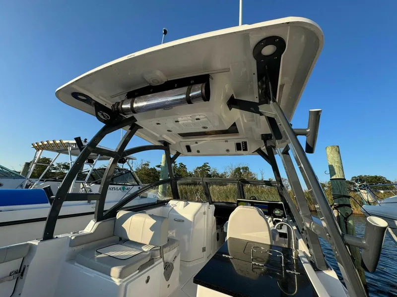 Slide: The Image of Sea Fox 268 Traveler 2023 - 5
