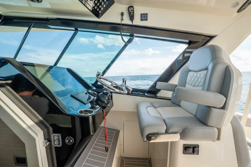 Slide: The Image of Scout 530 LXF 2023 - 40