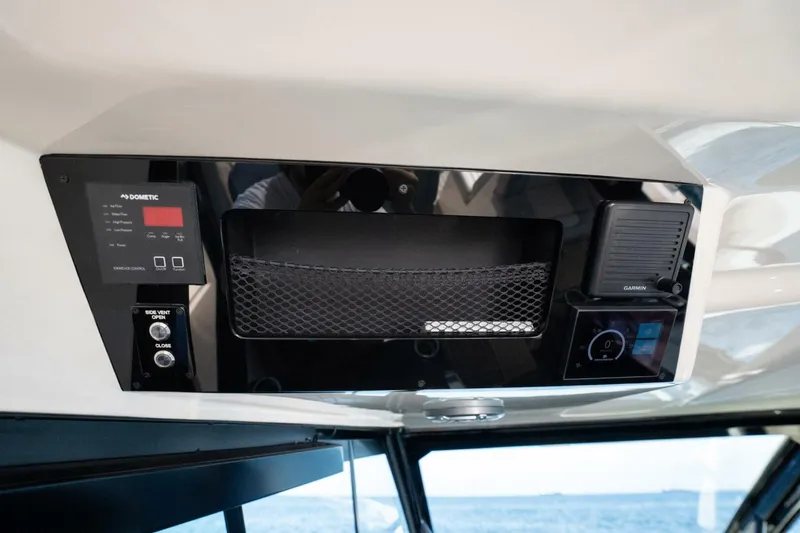 Slide: The Image of Scout 530 LXF 2023 - 52