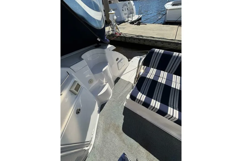 Slide: The Image of Regal 3760 Sportyacht 2007 - 12
