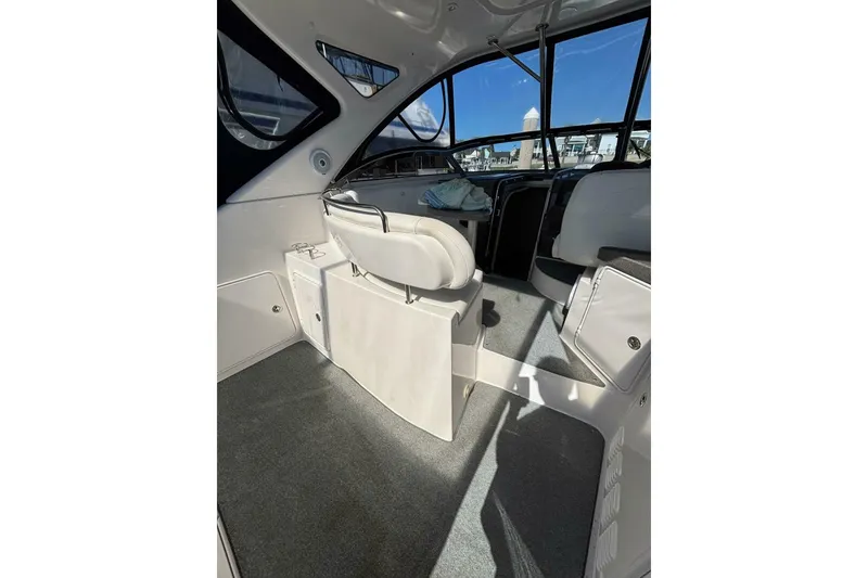Slide: The Image of Regal 3760 Sportyacht 2007 - 14