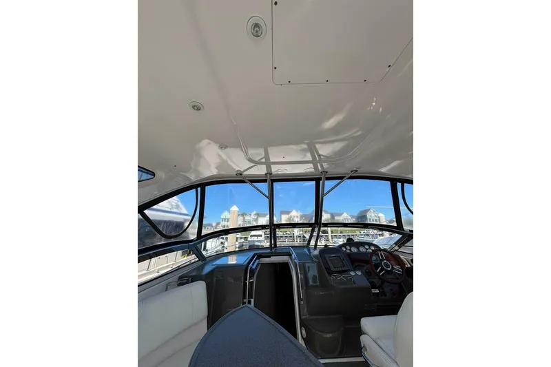Slide: The Image of Regal 3760 Sportyacht 2007 - 21