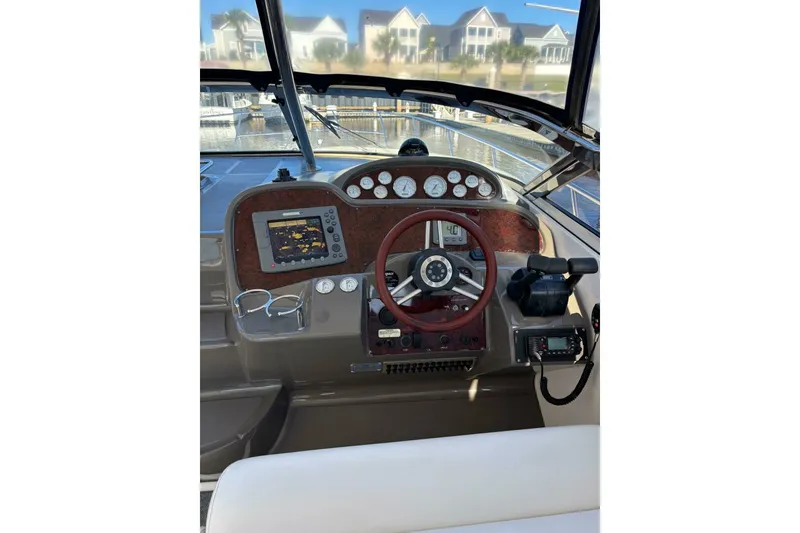 Slide: The Image of Regal 3760 Sportyacht 2007 - 24