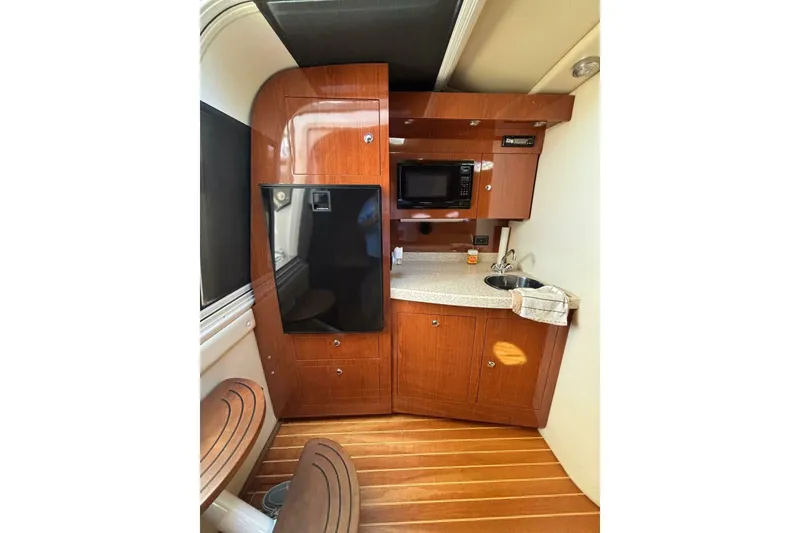 Slide: The Image of Regal 3760 Sportyacht 2007 - 29