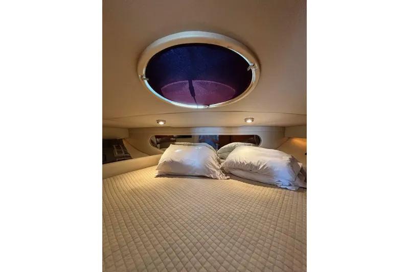Slide: The Image of Regal 3760 Sportyacht 2007 - 35
