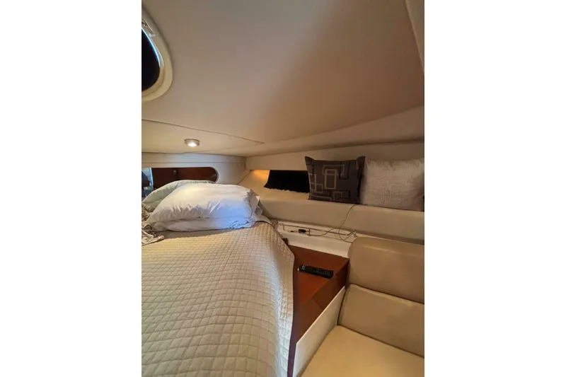 Slide: The Image of Regal 3760 Sportyacht 2007 - 36