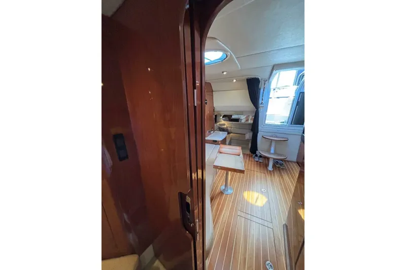 Slide: The Image of Regal 3760 Sportyacht 2007 - 39