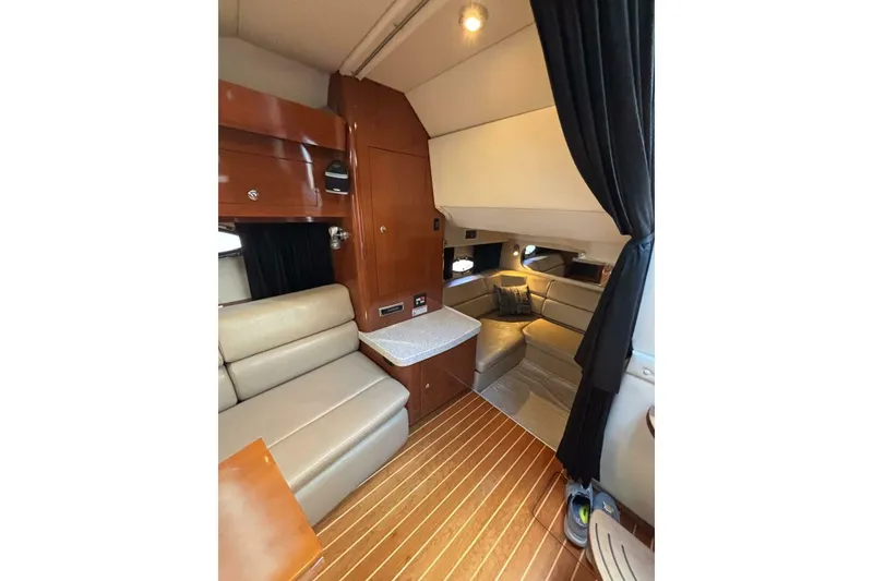 Slide: The Image of Regal 3760 Sportyacht 2007 - 45