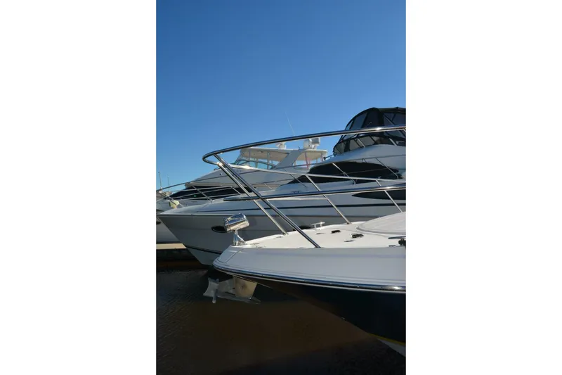 Slide: The Image of Regal 3760 Sportyacht 2007 - 6