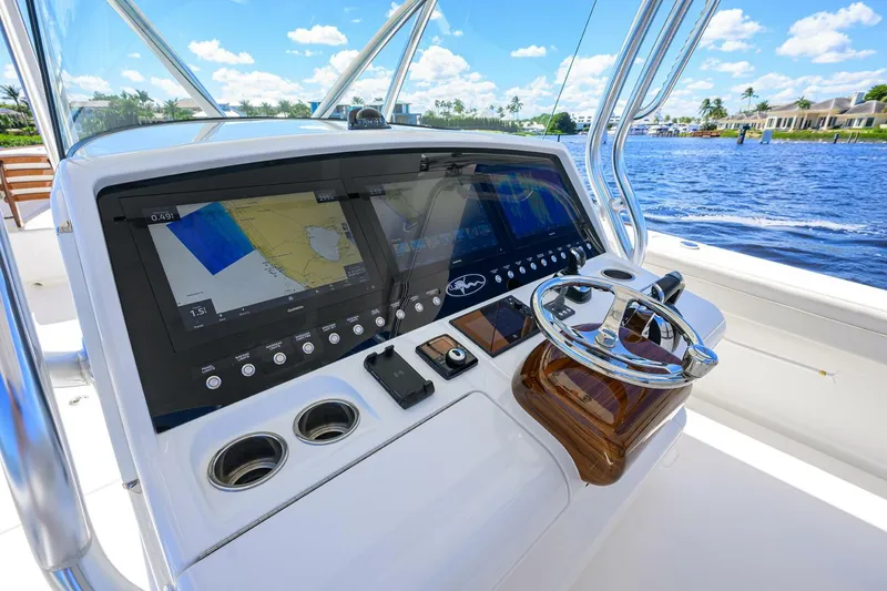 Slide: The Image of Valhalla Boatworks V-41 2022 - 3