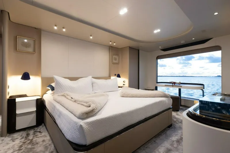 Slide: The Image of Azimut 2023 Grande 32 Metri 2023 - 5
