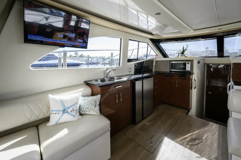 Slide: The Image of Carver Yachts C40 2017 - 20