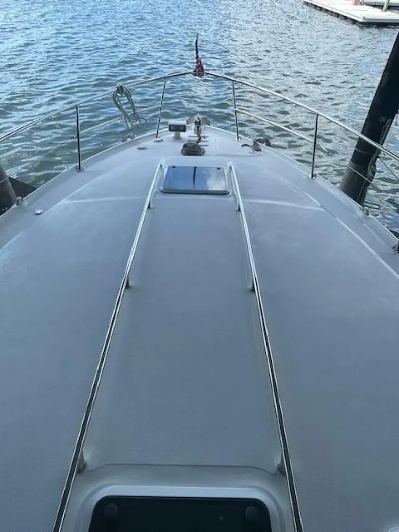 Slide: The Image of Sea Ray 370 Sundancer 1998 - 14