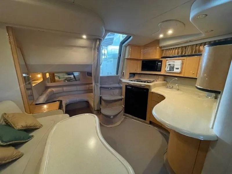Slide: The Image of Sea Ray 370 Sundancer 1998 - 26