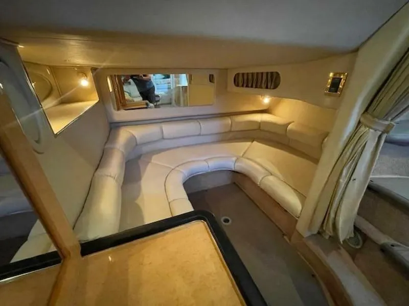 Slide: The Image of Sea Ray 370 Sundancer 1998 - 27