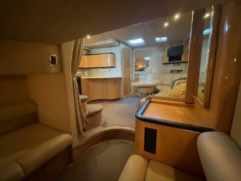 Slide: The Image of Sea Ray 370 Sundancer 1998 - 34
