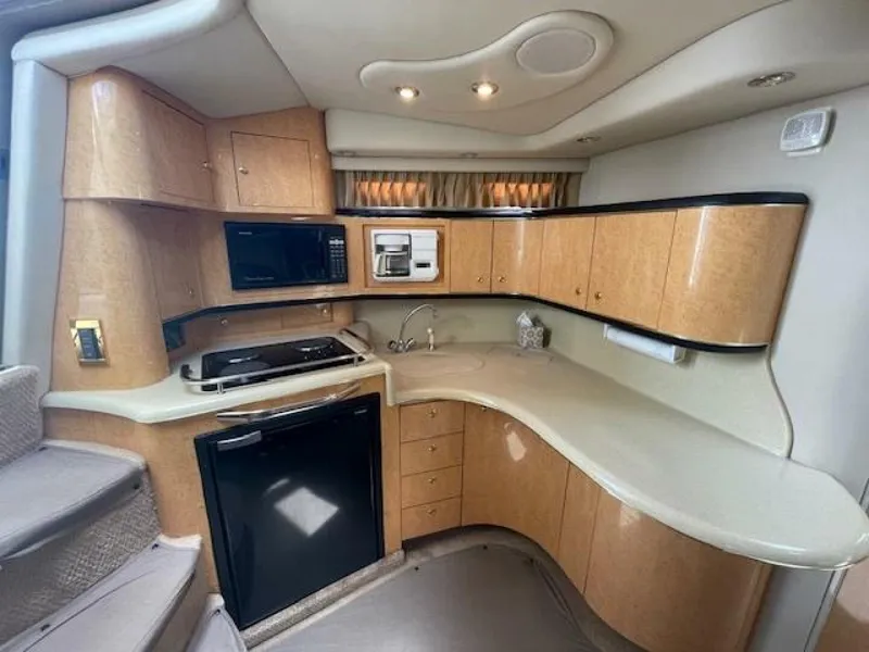 Slide: The Image of Sea Ray 370 Sundancer 1998 - 41