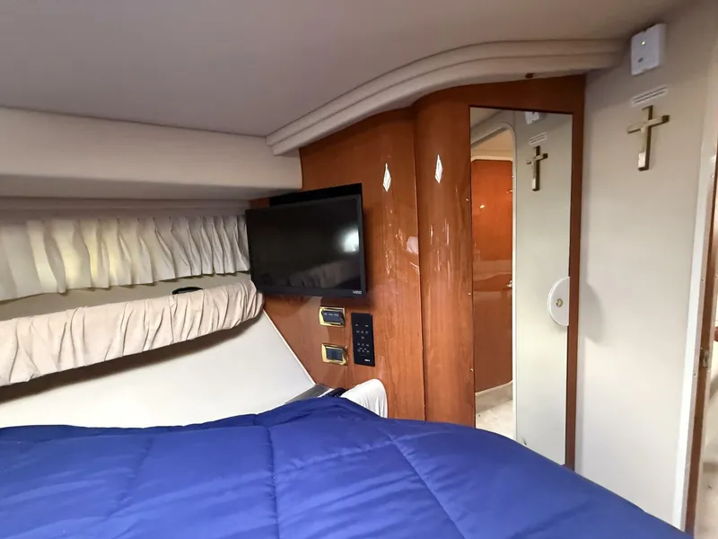 Slide: The Image of Sea Ray 410 Sundancer 2001 - 14