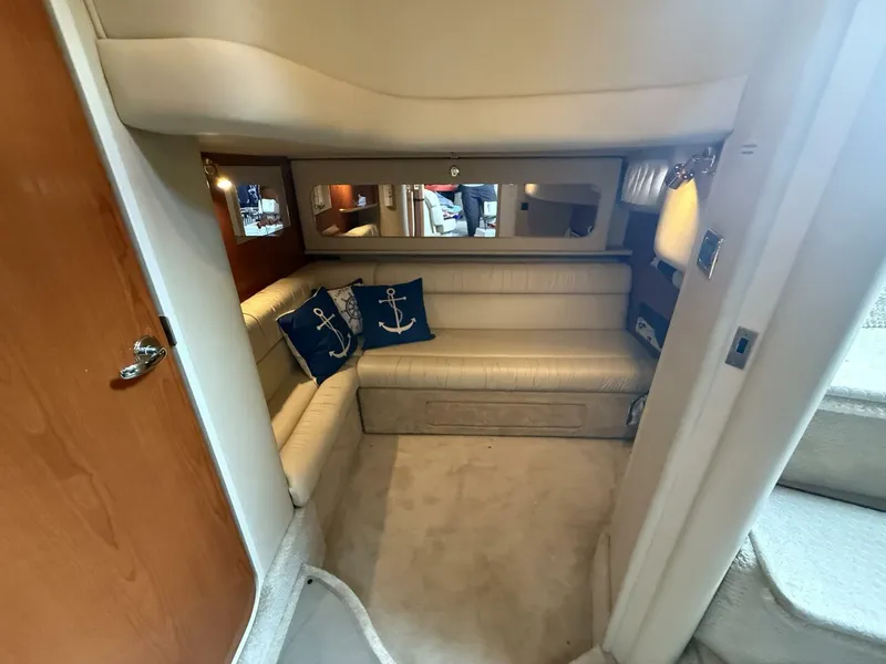 Slide: The Image of Sea Ray 410 Sundancer 2001 - 17
