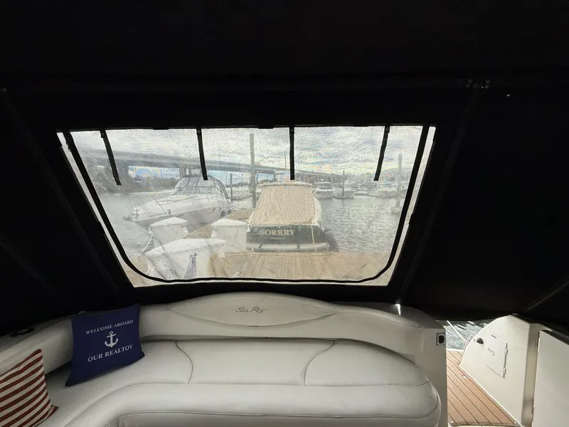 Slide: The Image of Sea Ray 410 Sundancer 2001 - 21