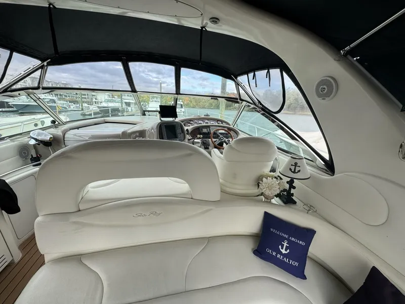 Slide: The Image of Sea Ray 410 Sundancer 2001 - 3