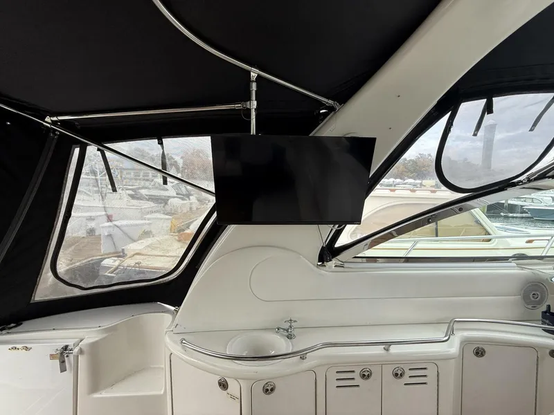 Slide: The Image of Sea Ray 410 Sundancer 2001 - 6