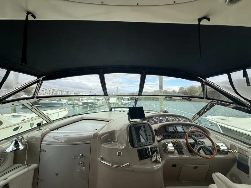 Slide: The Image of Sea Ray 410 Sundancer 2001 - 7